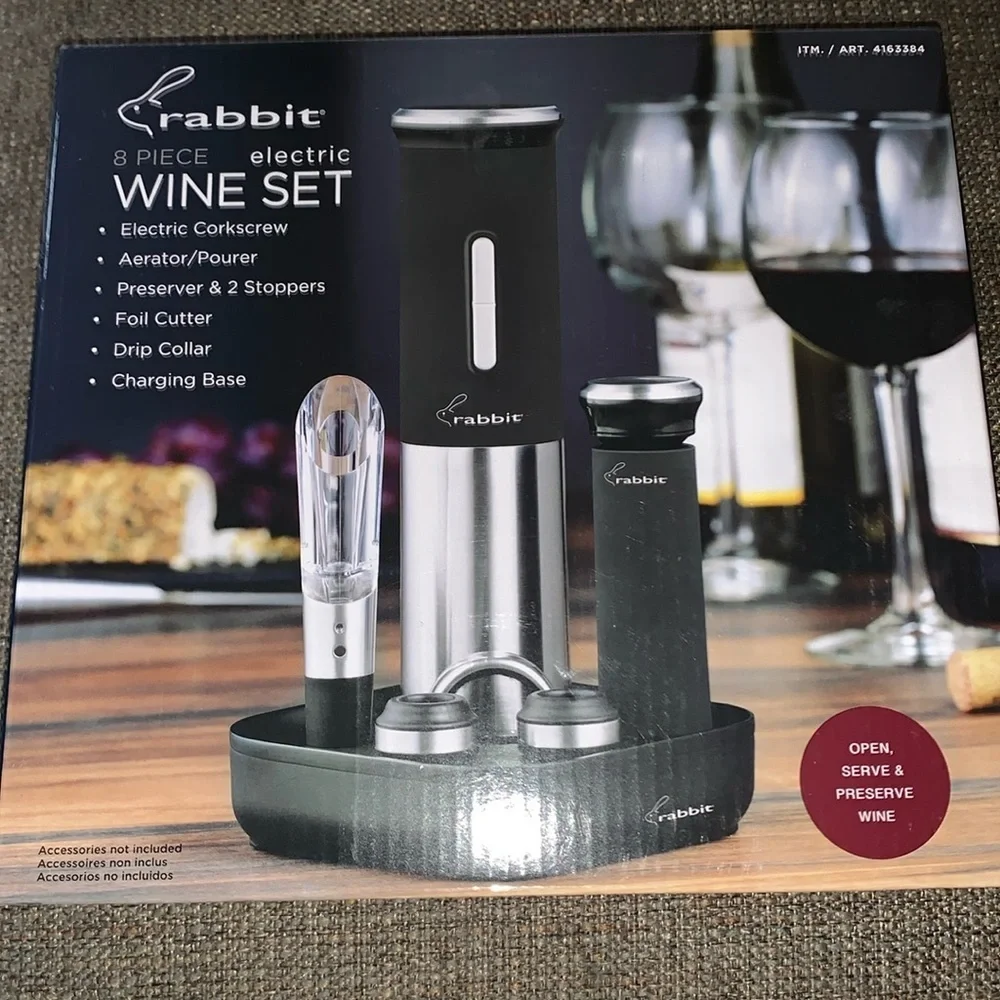 BNWOT 8 pc Electric Wine Set by Rabbit